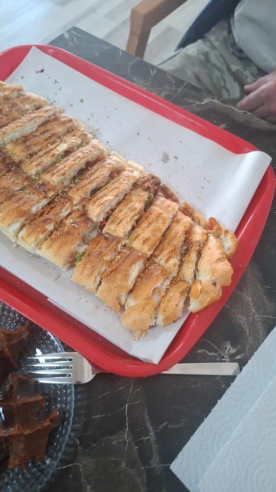 Taze hazırlanmış tost