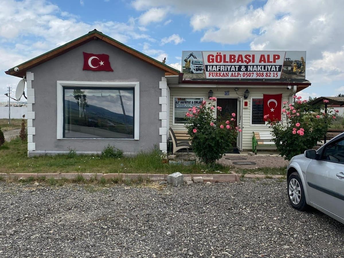 Gölbaşı Alp Hafriyat & Nakliyat ofis cephesi ve tabelası
