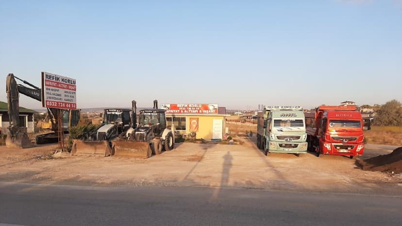 İş makineleri ve kamyon filosu