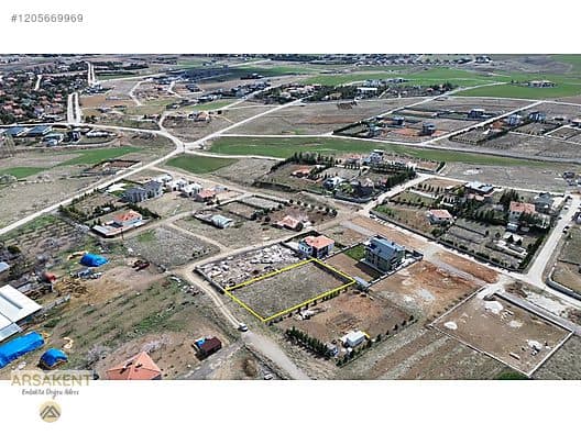 Villa parselleri ve gelişen yerleşim havadan