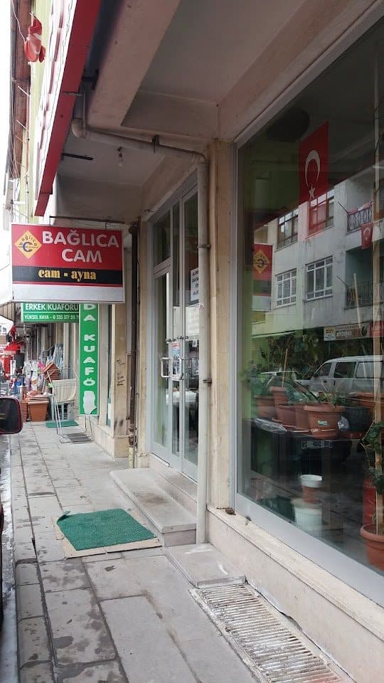 Cam kapı ve doğrama detayı