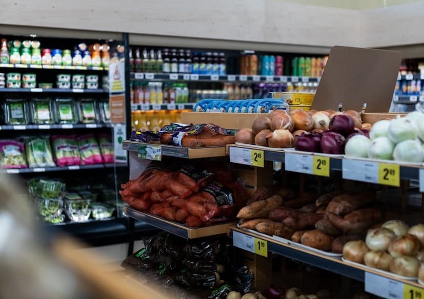 Taze sebze ve günlük market ürünleri (temsili görsel)