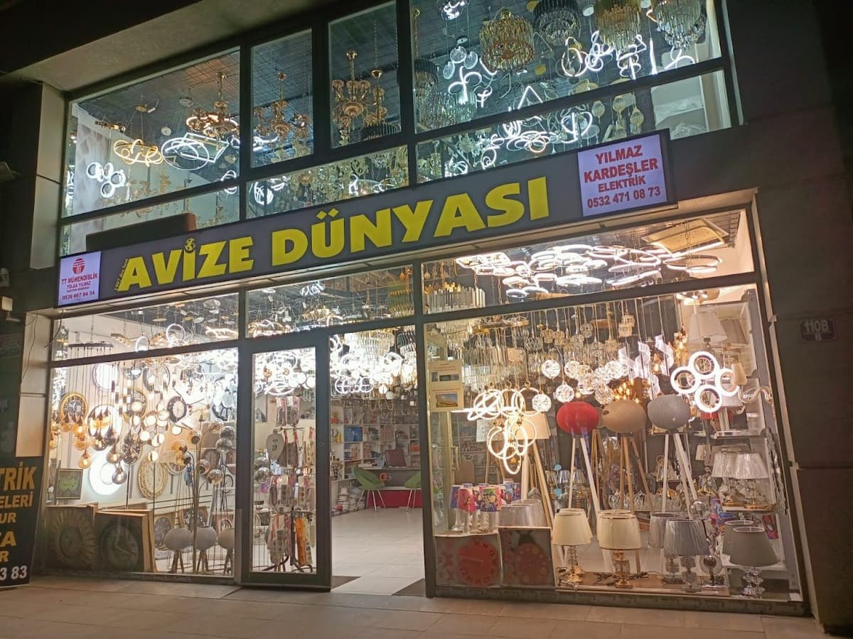 Avize Dünyası Elektrik mağaza vitrini ve cephesi