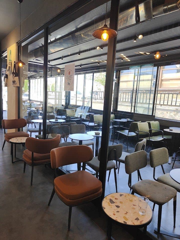 Ay Işığı Cafe oturma alanı (Google Haritalar)
