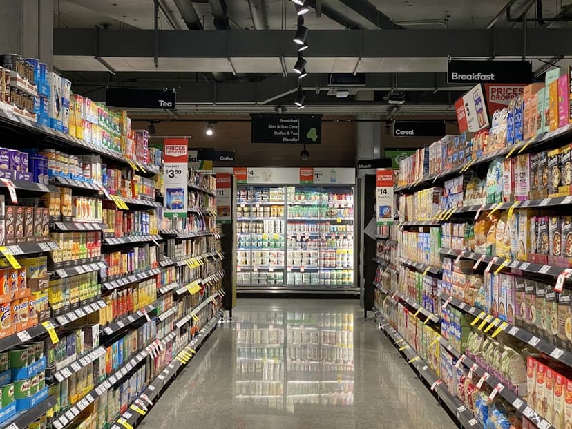 Market içi raf düzeni (temsili görsel)