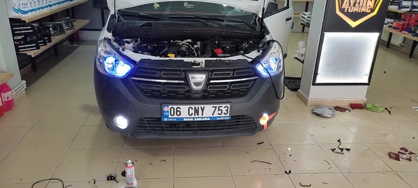 Bi-LED far uygulaması yapılmış araç (Aydın Tuning)
