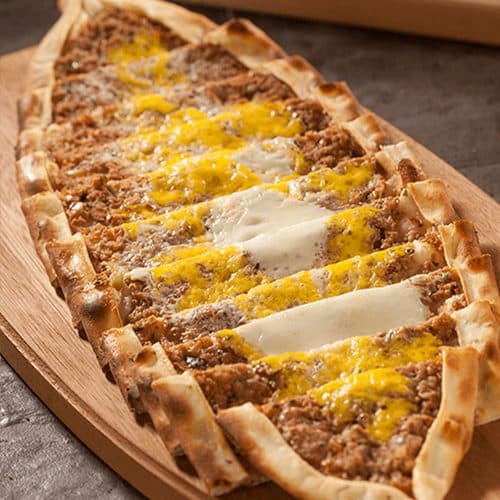 Odun ateşinde pişen pide