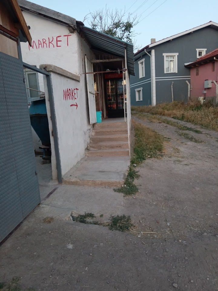 Balcı Market dükkan girişi — Subaşı küme evleri (Google Haritalar)
