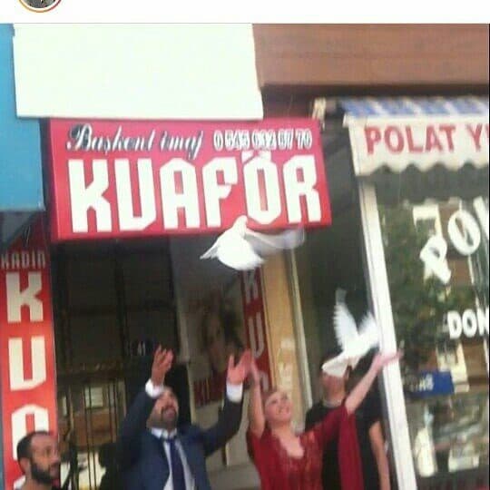 Başkent İmaj Kuaför dükkân tabelası ve cephesi