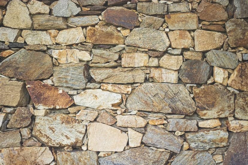 Doğal taş duvar uygulaması (temsili görsel)