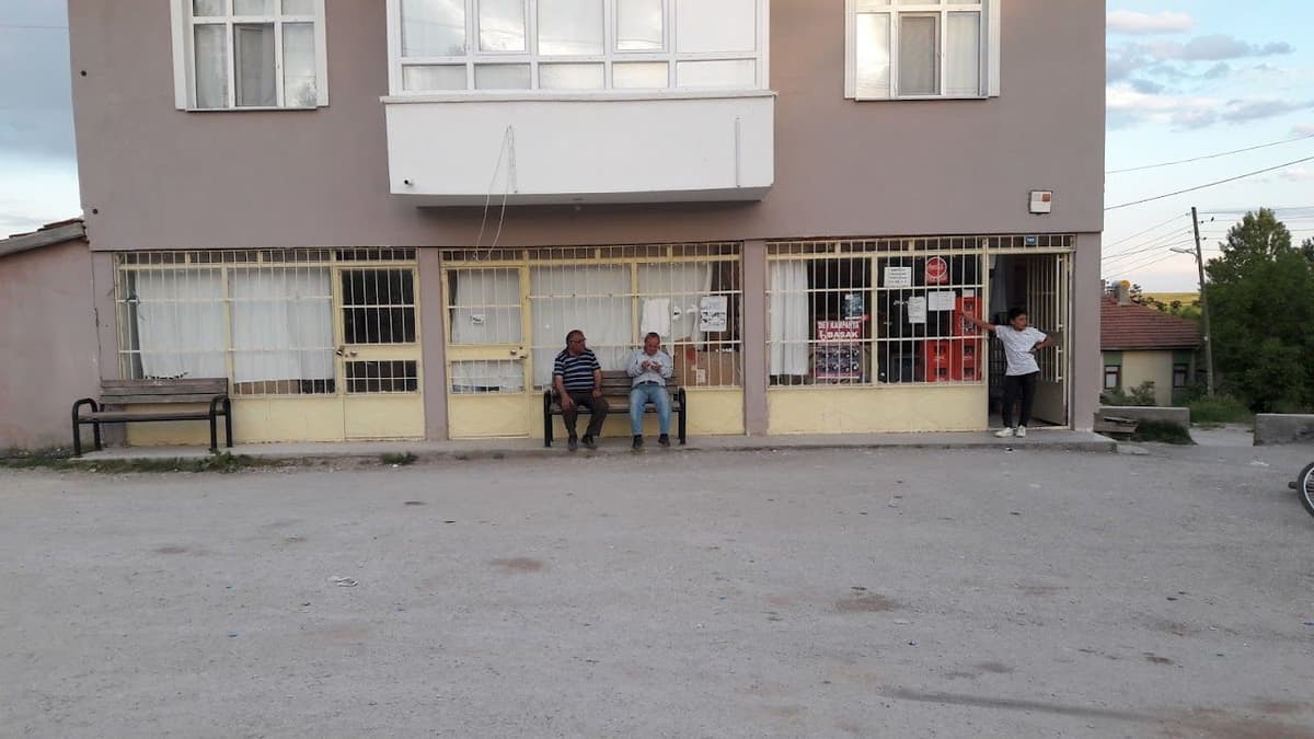 Boyalık Bakkaliyesi dükkân görünümü