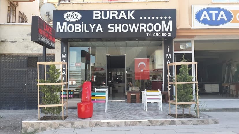 Burak Mobilya showroom cephesi