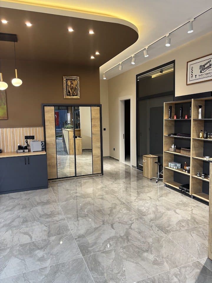 Salon iç mekânı ve bakım ürünleri