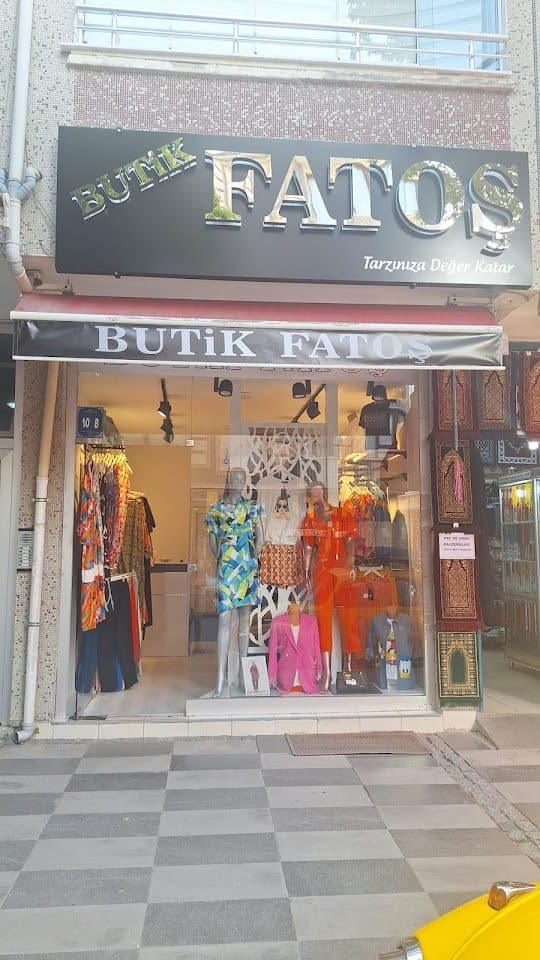 Butik Fatoş mağaza cephesi ve vitrini (No:10/B)