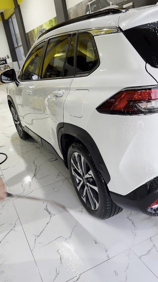 Detaylı yıkama sonrası pırıl pırıl araç