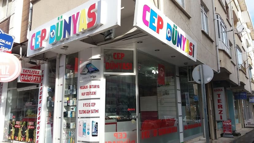 Cep Dünyası dükkân cephesi ve tabelası