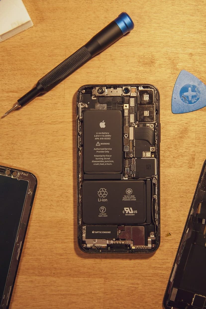 Telefon parça değişimi ve onarım (temsili görsel)