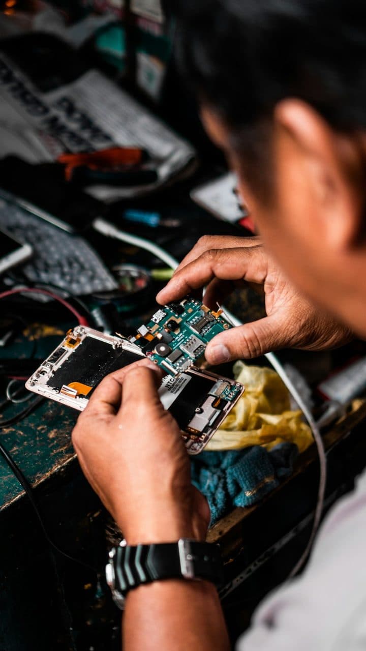 Teknik servis onarım anı (temsili görsel)