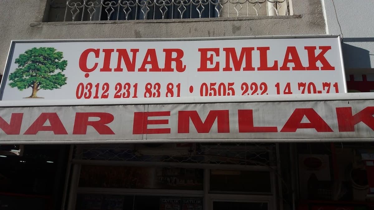 Çınar Emlak ofis tabelası ve dükkân görünümü