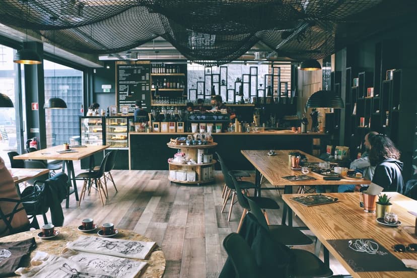 Kafe iç mekan ve oturma alanı (temsili görsel)