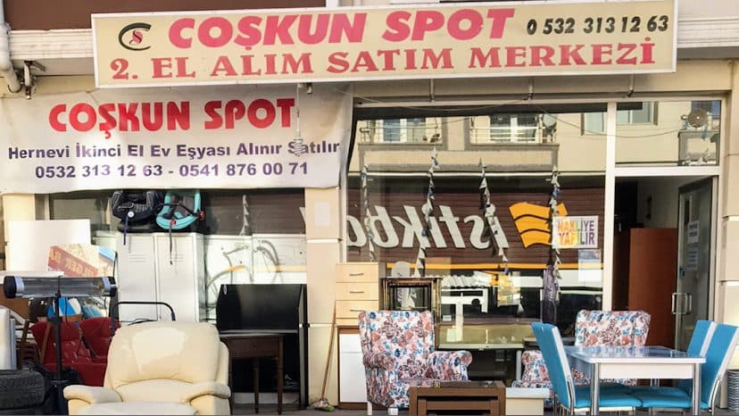Coşkun Spot dükkân görünümü ve tabelası