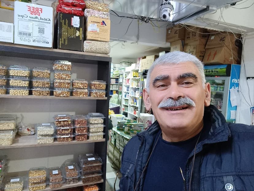 Kuruyemiş ve bakliyat reyonu