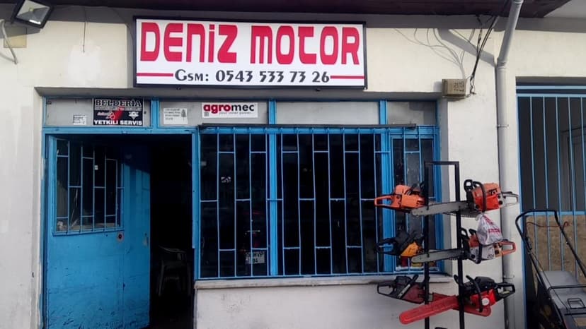 Deniz Motor tabelası ve dükkân cephesi