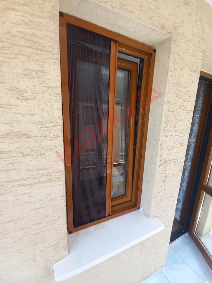 Ahşap desenli PVC pencere uygulaması