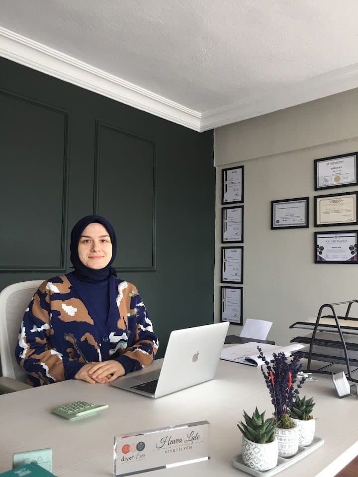 Diyetisyen Şeyda Yıldırım