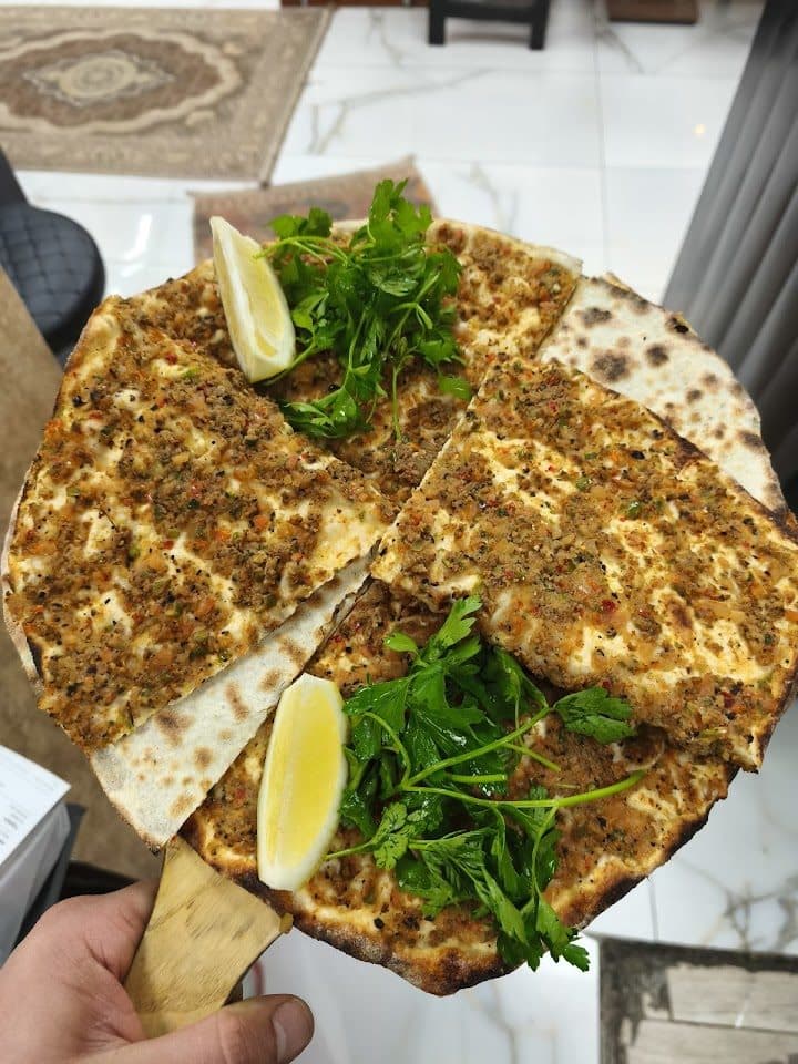 Hatay usulü lahmacun
