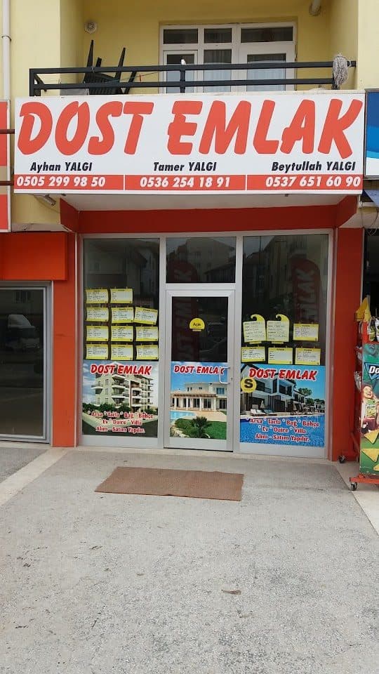 Dost Emlak dükkân görünümü