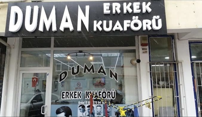 Duman Erkek Kuaförü cephesi