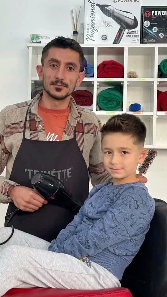 Duman Erkek Kuaförü'nden bir kare