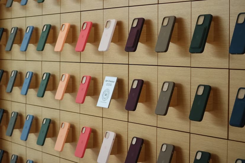 Rengarenk telefon kılıfı reyonu (temsili görsel)