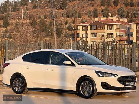 Ford Focus yan profil