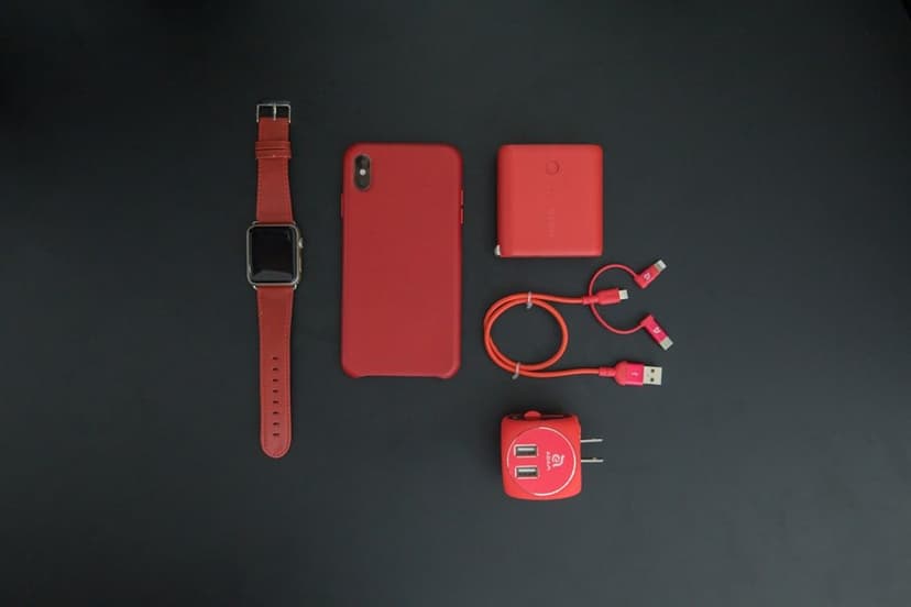 Telefon kılıfı, kablo ve şarj aksesuarları (temsili görsel)
