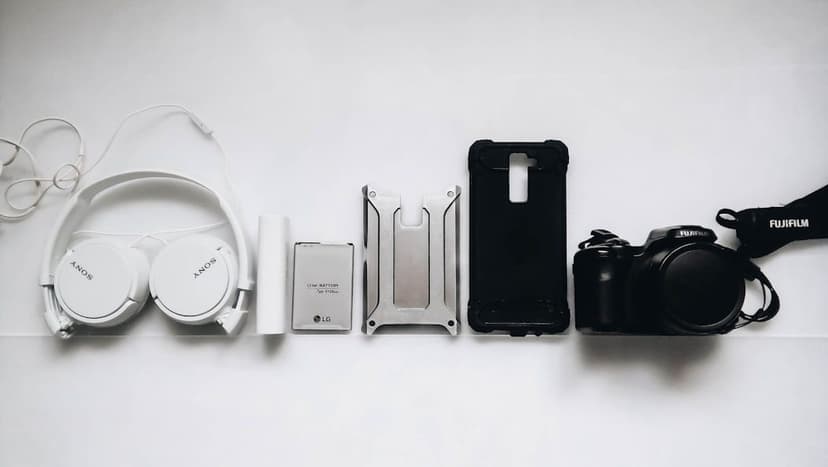 Kulaklık ve telefon aksesuarları (temsili görsel)