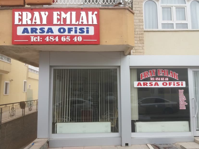 Eray Emlak ofis dış görünümü