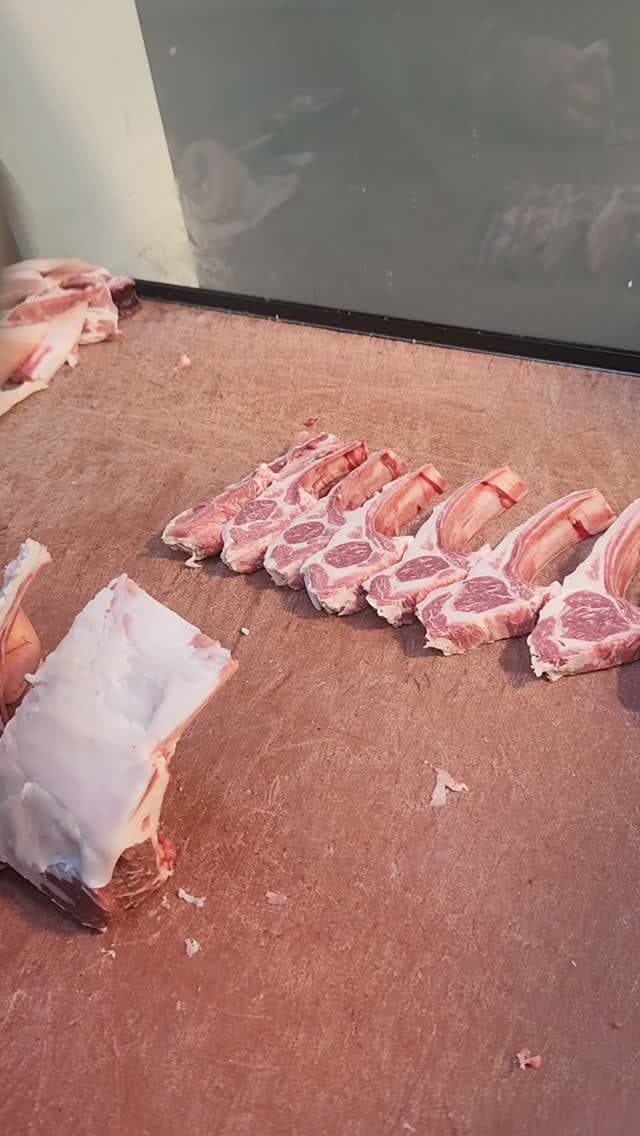 Günlük taze kuzu pirzola