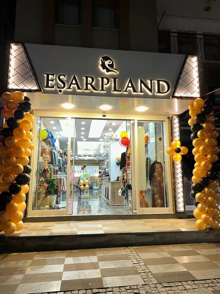 Eşarpland mağaza girişi — Bahçelievler, Gölbaşı