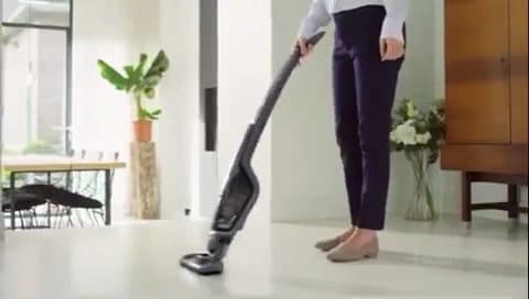 Şarjlı dikey süpürge