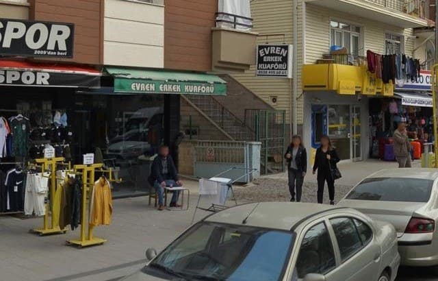 Evren Erkek Kuaförü dükkân görünümü — Cemal Gürsel Caddesi