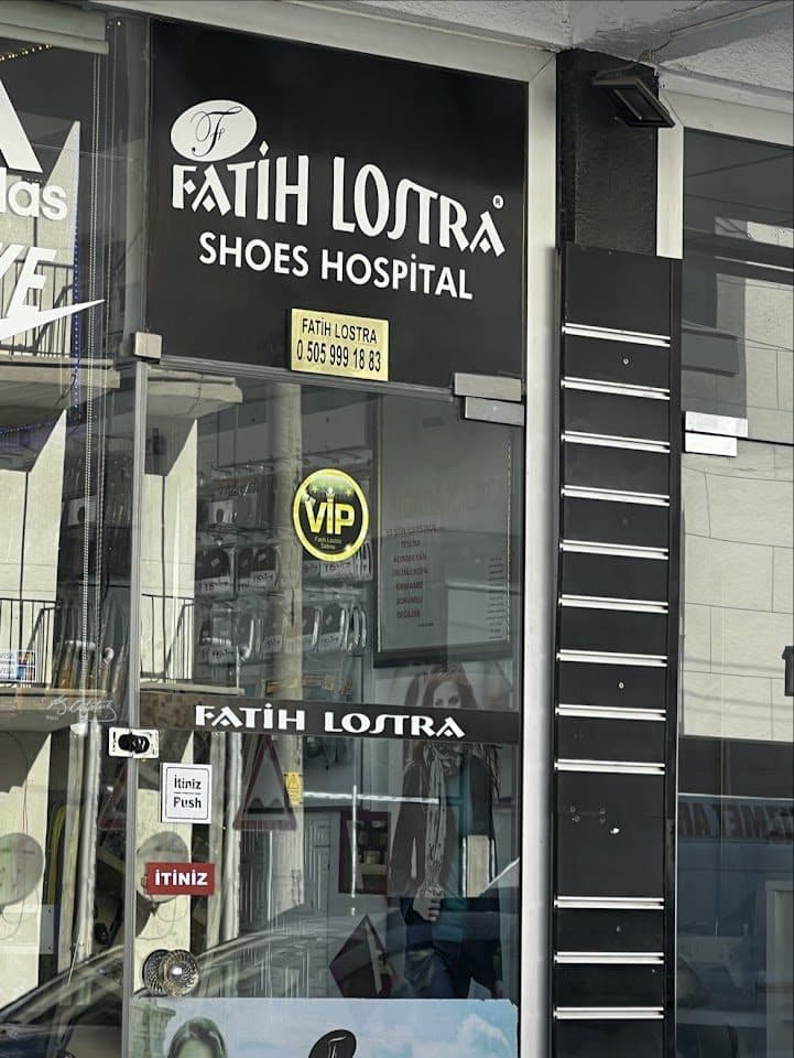Fatih Lostra dükkân görünümü — Shoes Hospital