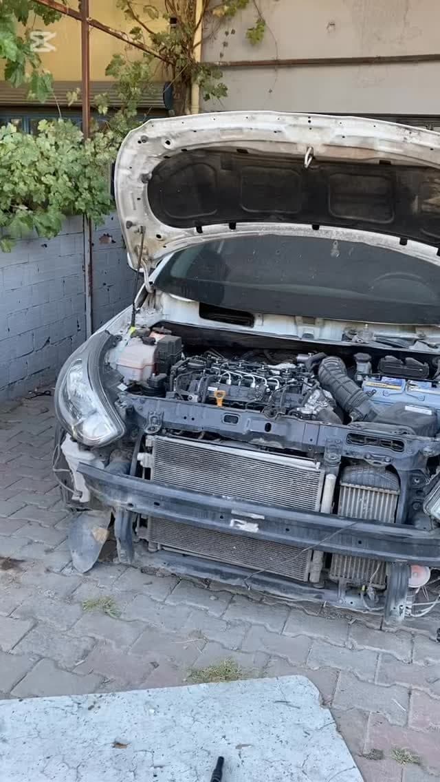 Ön kaporta ve motor bölmesi hasar onarımı