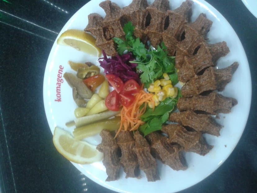 Çiğ köfte porsiyon tabağı