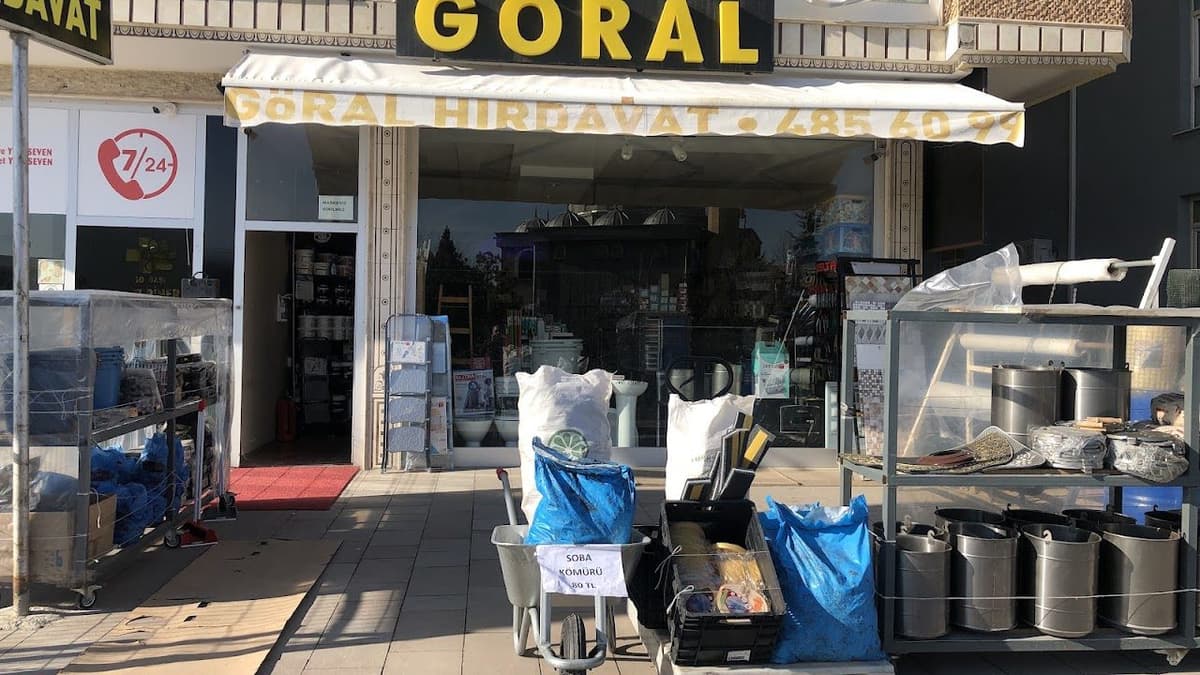 Göral Hırdavat dükkân cephesi