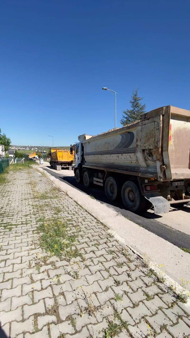 Hafriyat kamyonu yol nakliyatında