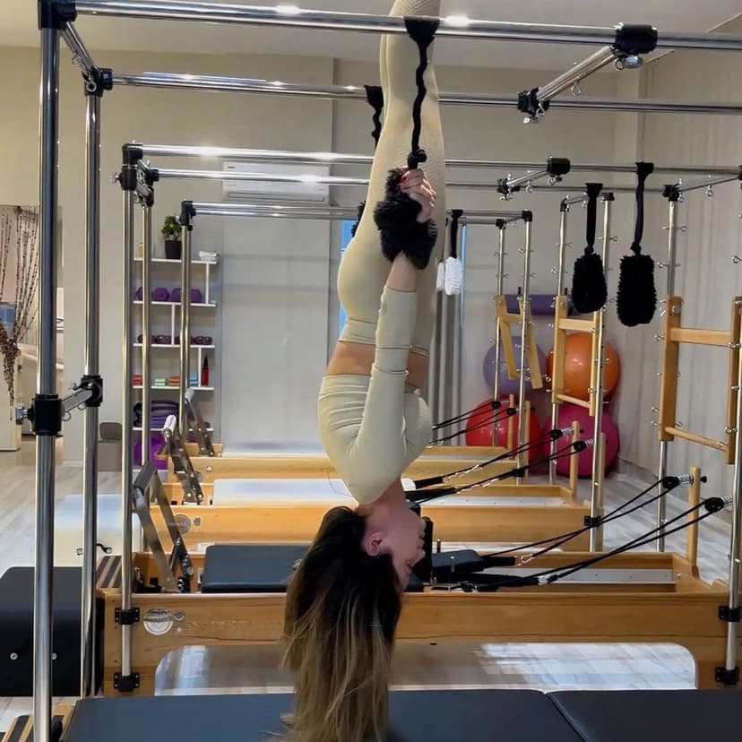 Reformer üzerinde pilates egzersizi