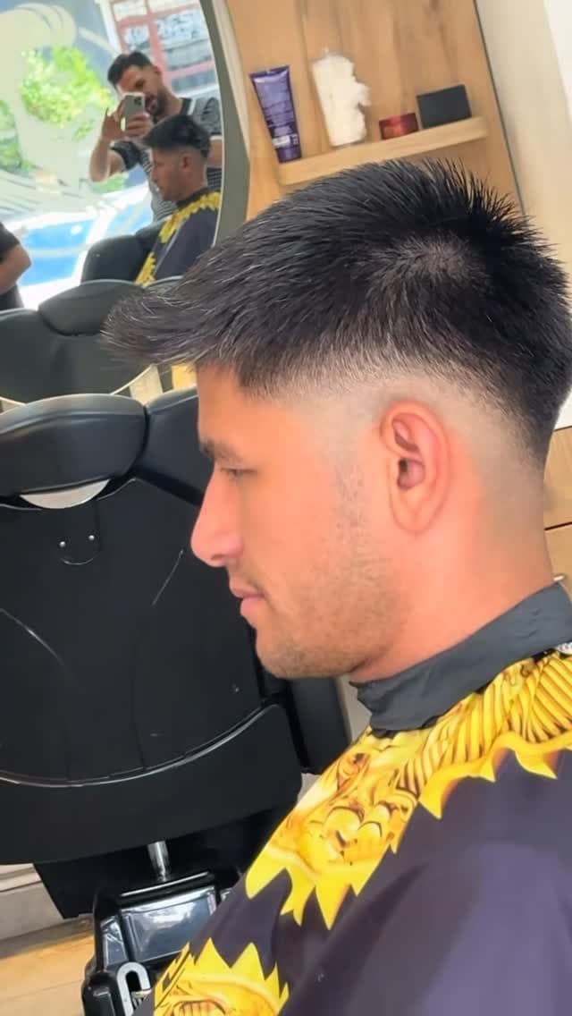 Fade saç kesimi uygulaması