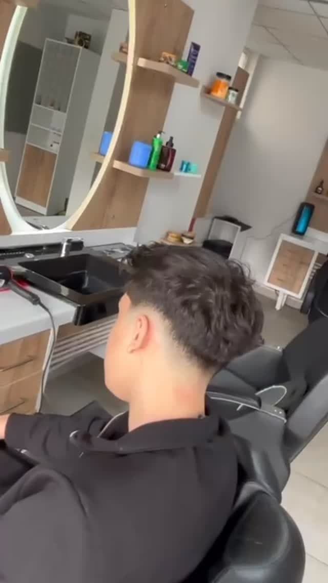 Yıkama ünitesi ve ürün rafları